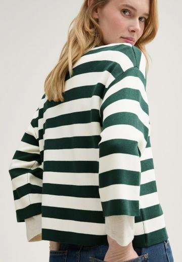Вязаная кофта