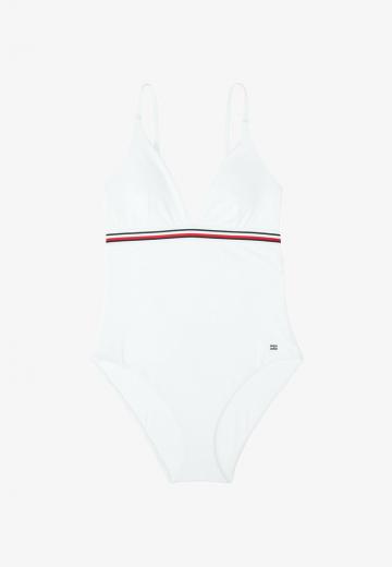 Слитный купальник