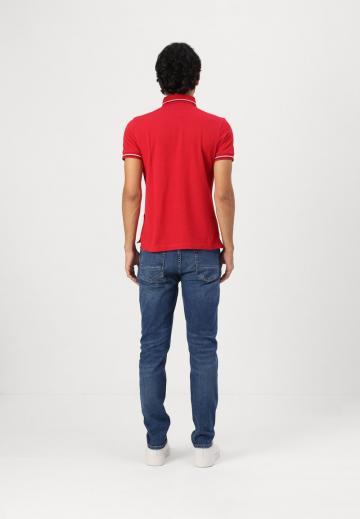 Узкие джинсы