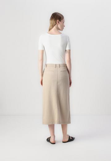 Юбка с накладными карманами