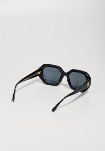 Солнечные очки