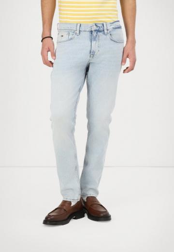 Узкие джинсы