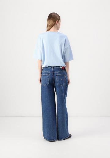 Свободные джинсы