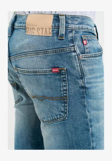 Узкие джинсы