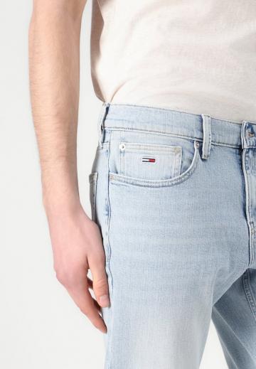 Узкие джинсы