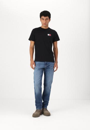 Узкие джинсы