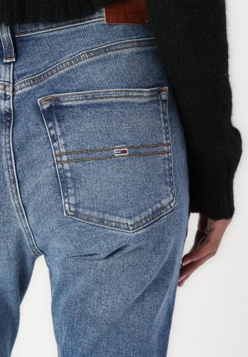 Узкие джинсы