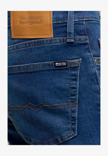 Узкие джинсы