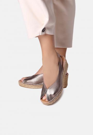 Туфли с открытым носом