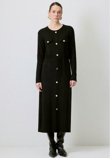 Платье футляр