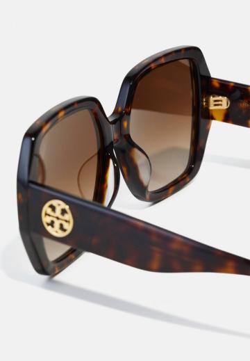 Солнечные очки