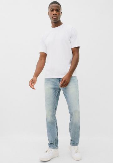 Прямые джинсы