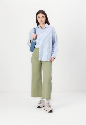 Клешеные джинсы