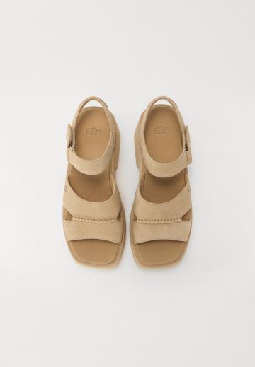 Босоножки на платформе