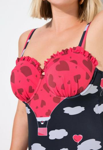 Слитный купальник