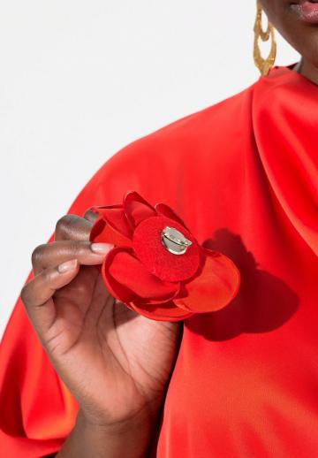 Атласная блузка