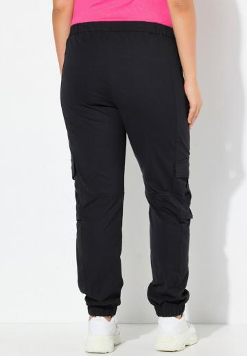 Брюки с накладными карманами