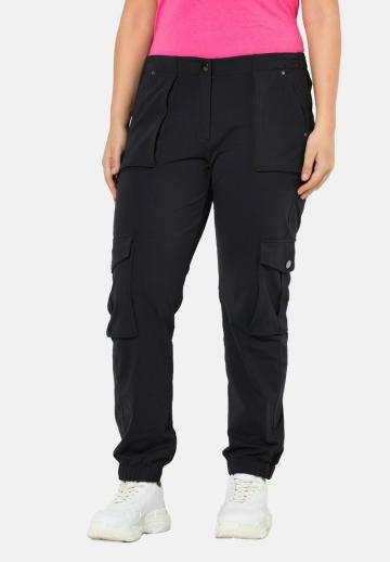 Брюки с накладными карманами