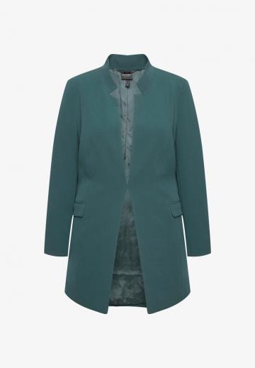 Короткое пальто