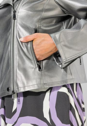 Кожаная куртка