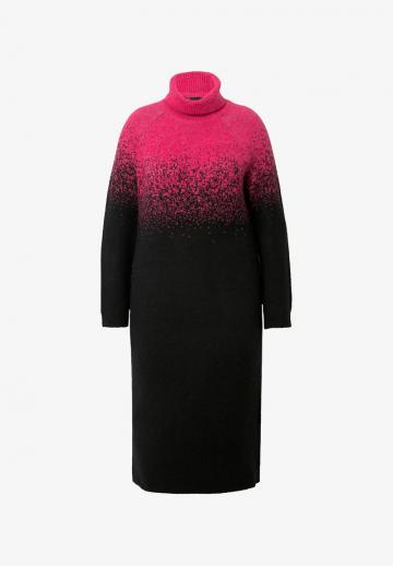 Вязаное платье