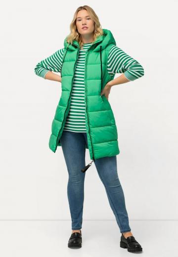 Длинный жилет