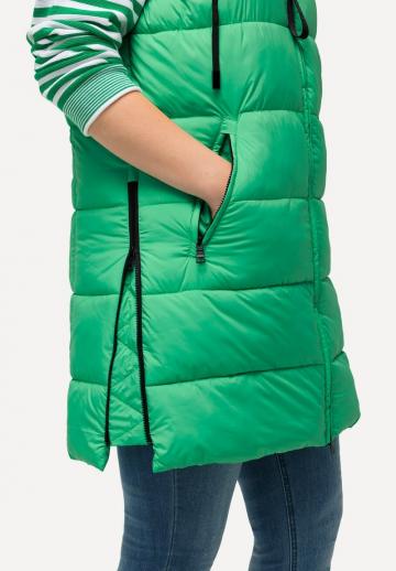 Длинный жилет