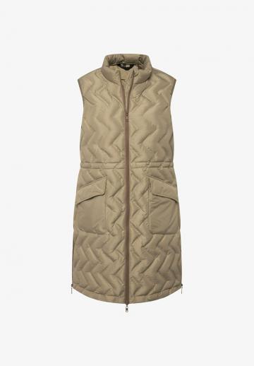 Длинный жилет