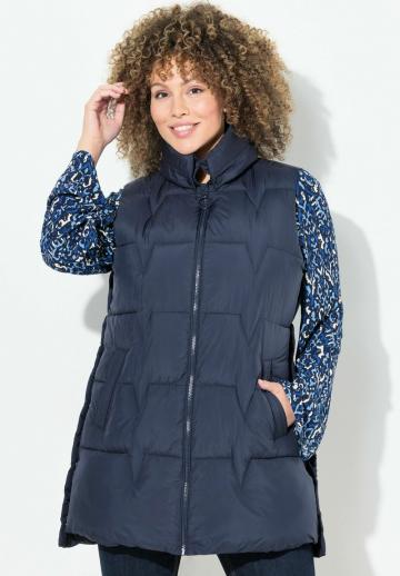 Длинный жилет