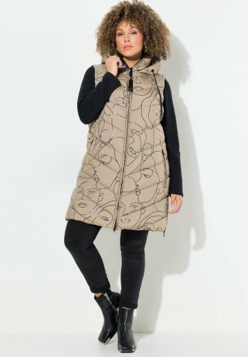 Длинный жилет