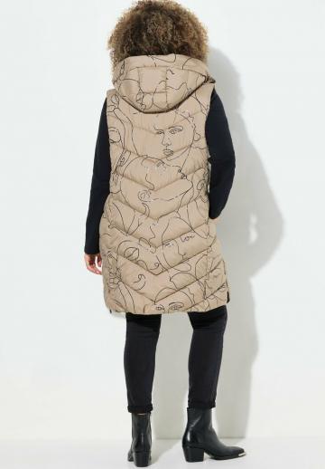 Длинный жилет