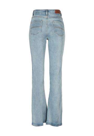 Клешеные джинсы