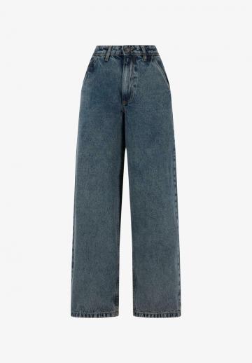 Прямые джинсы