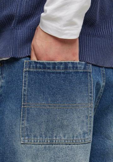 Прямые джинсы