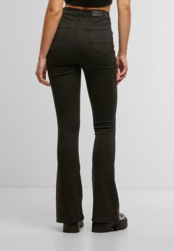 Клешеные джинсы