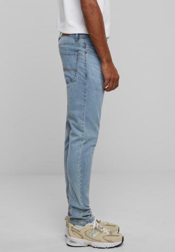 Узкие джинсы