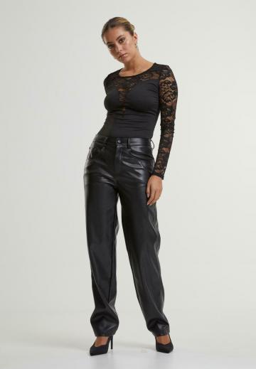 Кружевная блузка