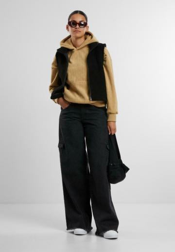 Пуловер с капюшоном