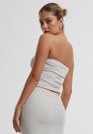 Топ без бретелек