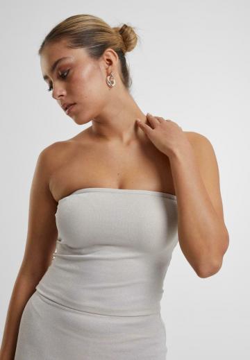 Топ без бретелек