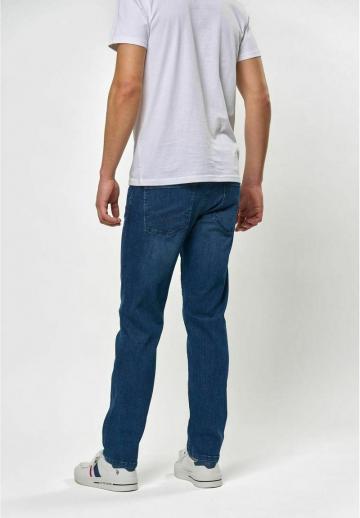 Узкие джинсы