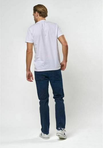 Узкие джинсы