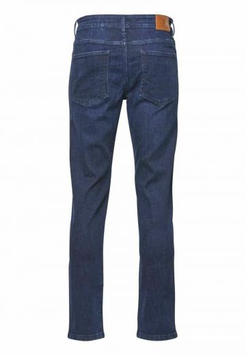 Узкие джинсы