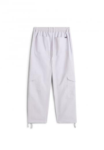 Брюки с накладными карманами