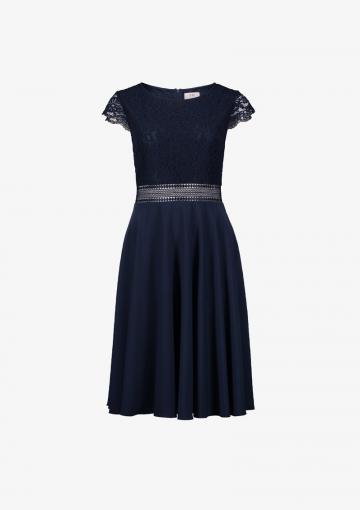 Платье футляр