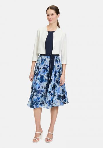 Короткий блейзер