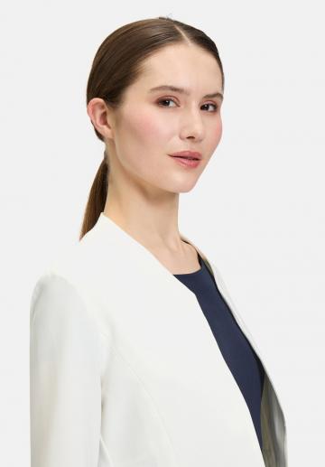 Короткий блейзер