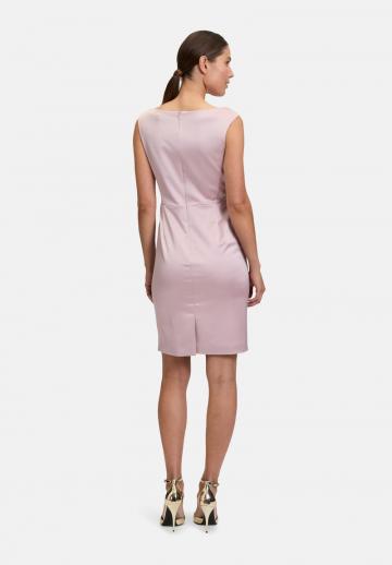 Платье футляр