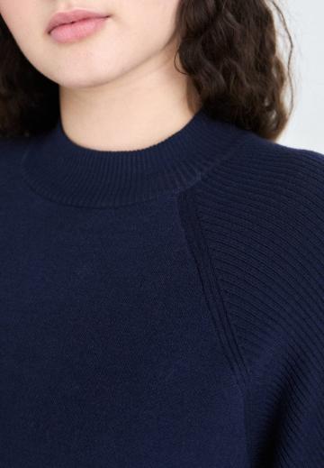 Вязаное платье