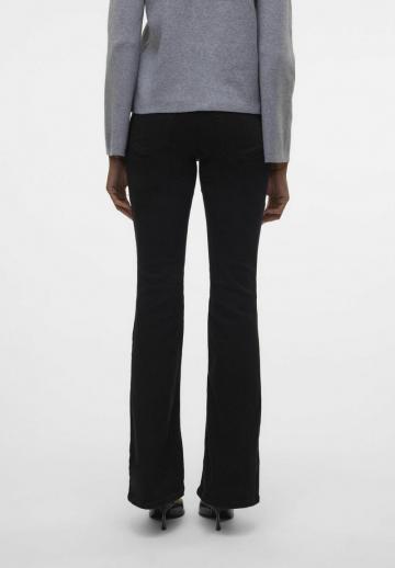 Клешеные джинсы